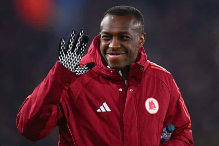 Official: Saud moves to Lens on permanent deal from Roma