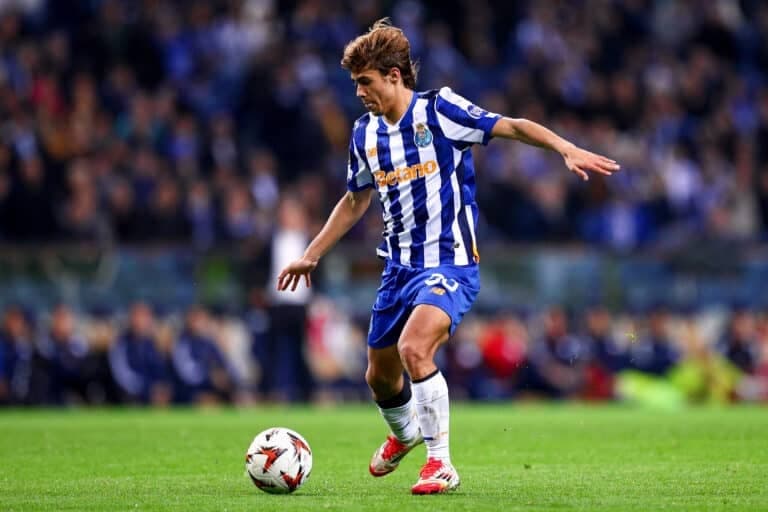 From Portugal: Roma, Porto remain unmoved in Mora talks