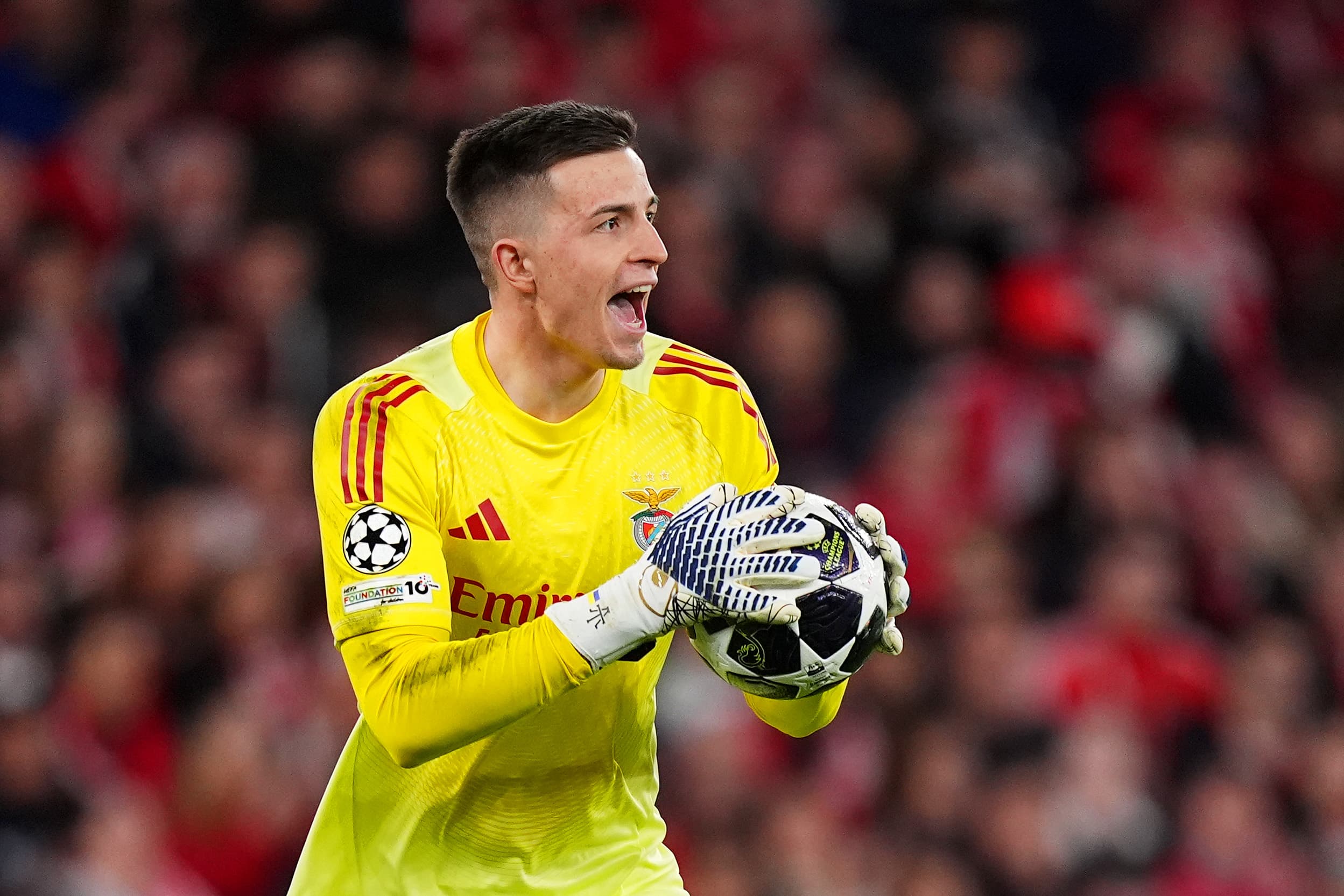 Tottenham Hotspur Are In The Mix To Land This Talented Keeper: Should De Zerbi Get Him On Board?