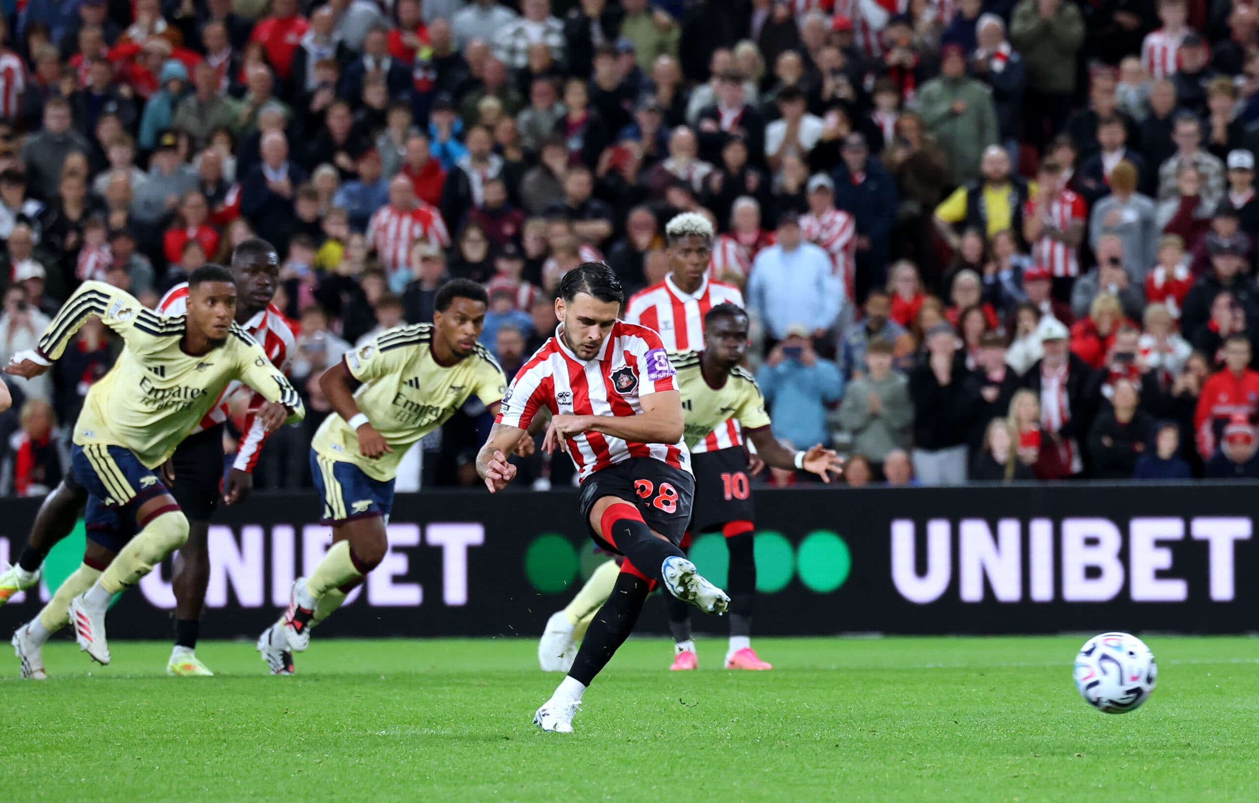 Xhaka Gets 7, Reinildo With 5 | Sunderland Players Rated In Tough Loss Vs Arsenal