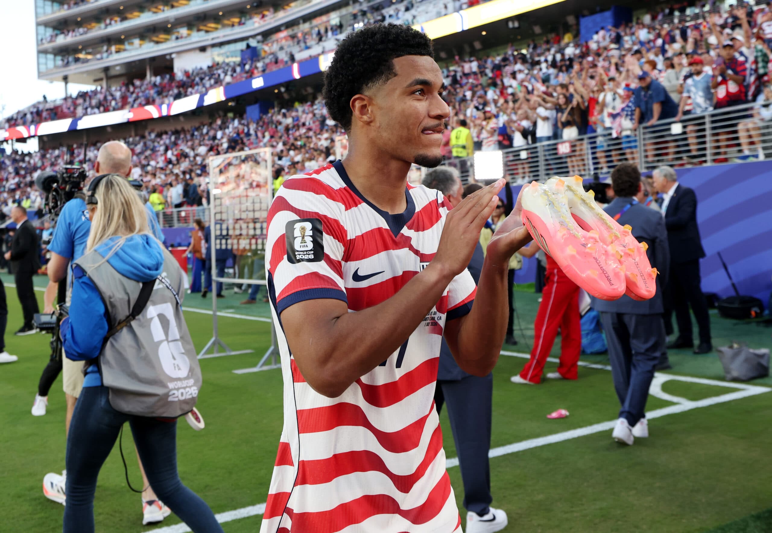 Liverpool Are Eyeing A Move For This Bundesliga Playmaker: Should Iraola Launch A Move For Him?