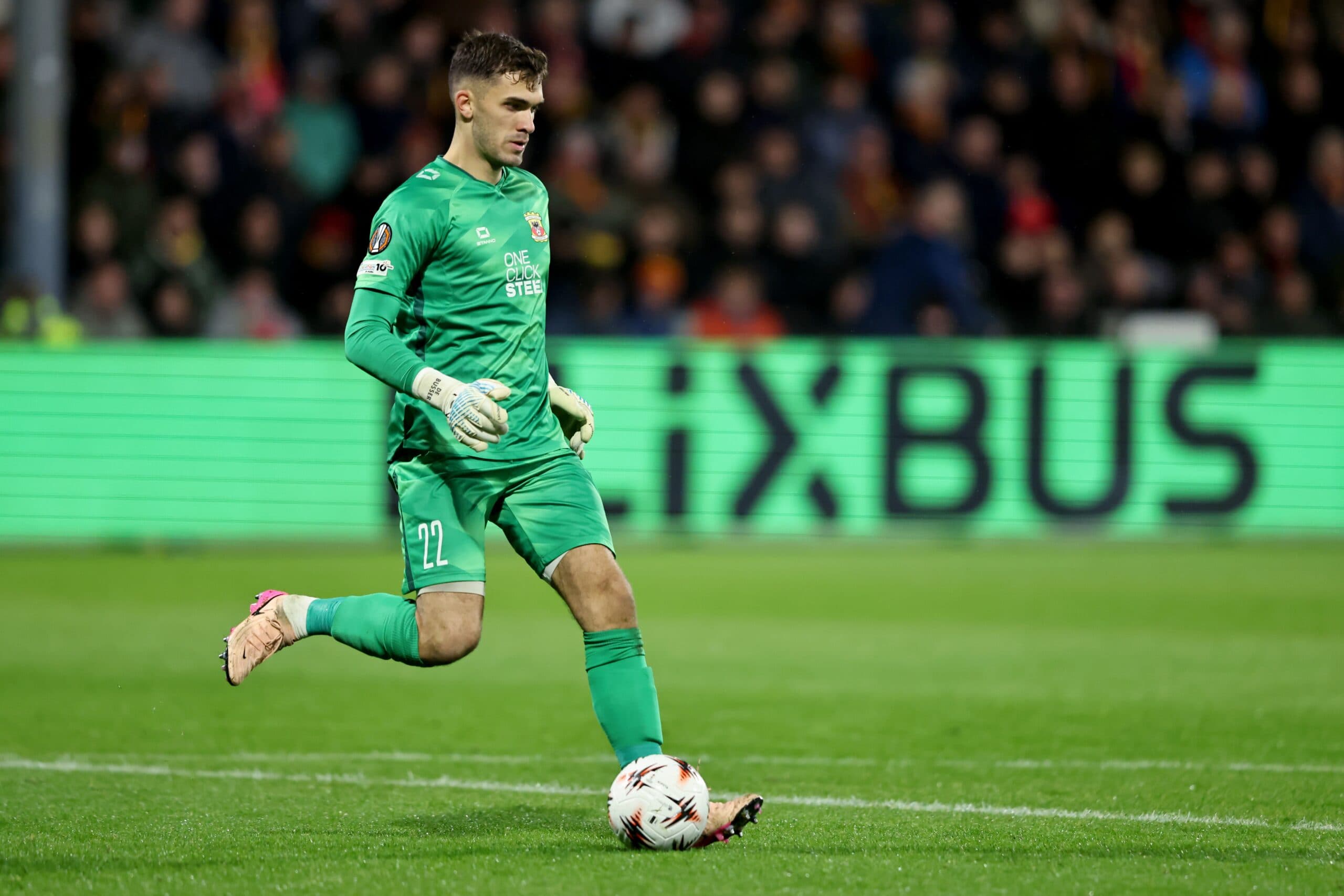 Celtic Keeping Close Tabs On This Eredivisie Custodian – Why He Would Be A Crucial Signing For The Hoops
