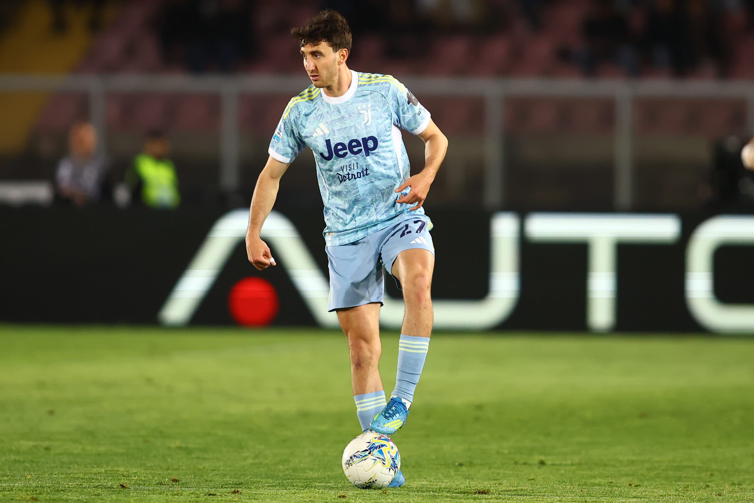 Chelsea Are In Talks To Sign This Juventus Talent: Should Alonso Move In For Him?