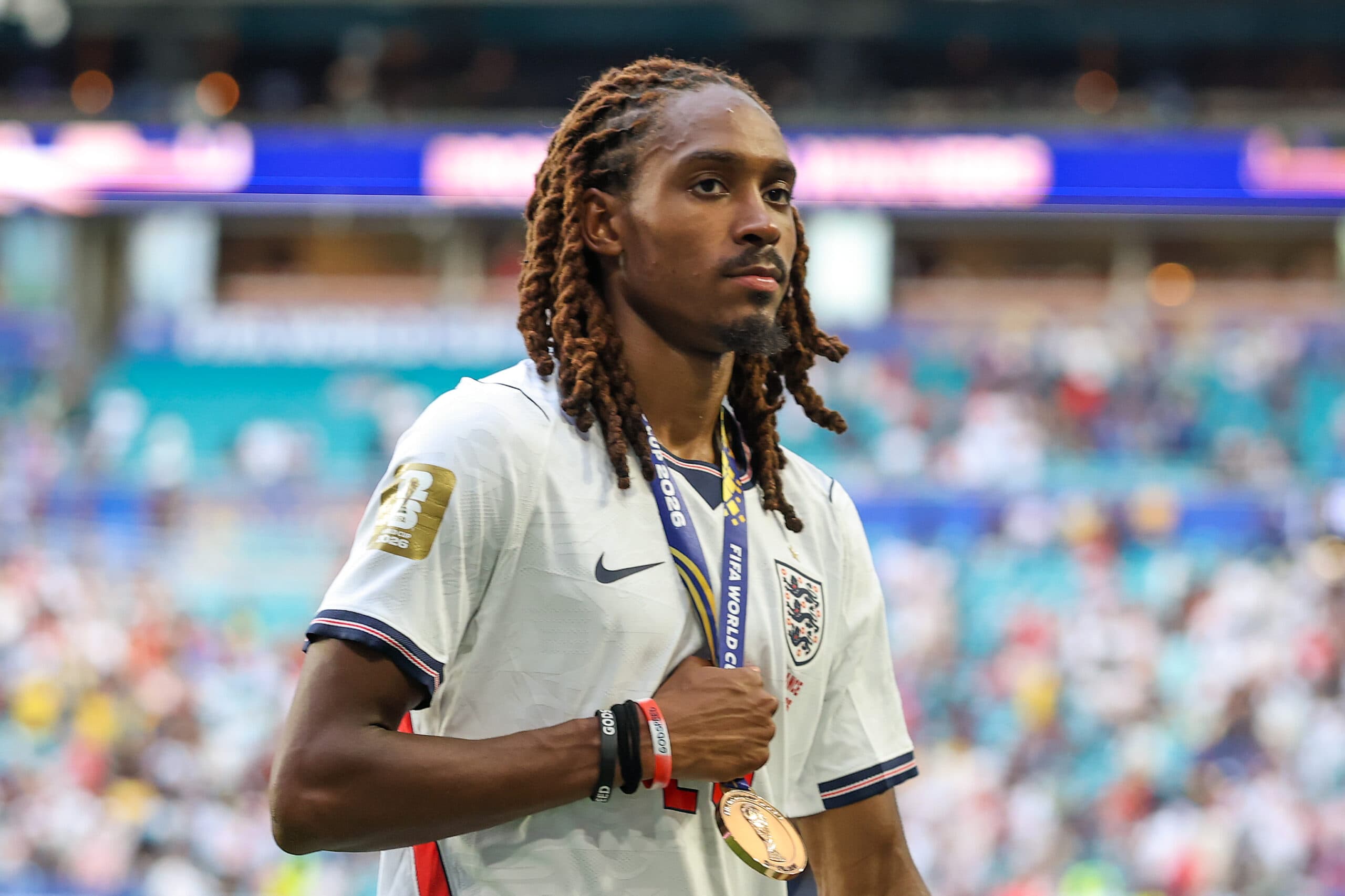 Chelsea Urged To Launch A Move For This Tottenham Hotspur Full-Back: Should Alonso Snap Him Up?