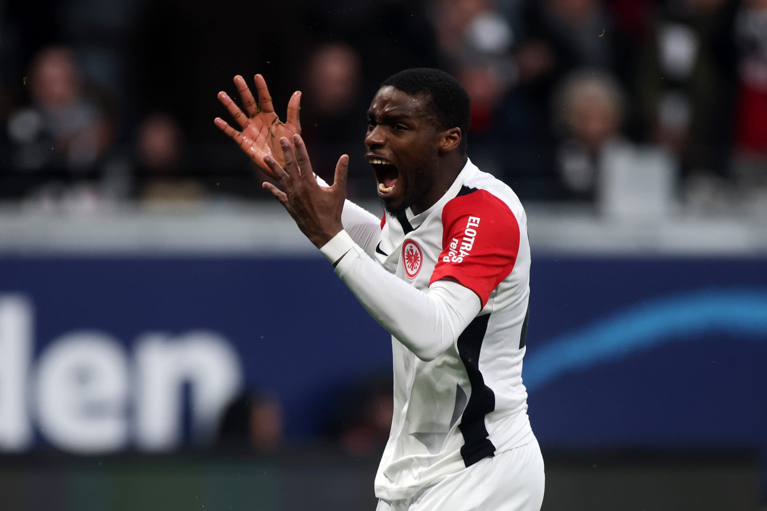 Celtic Push Hard To Sign Frozen-Out Left-Back: Ideal Option For Martin O’Neill?