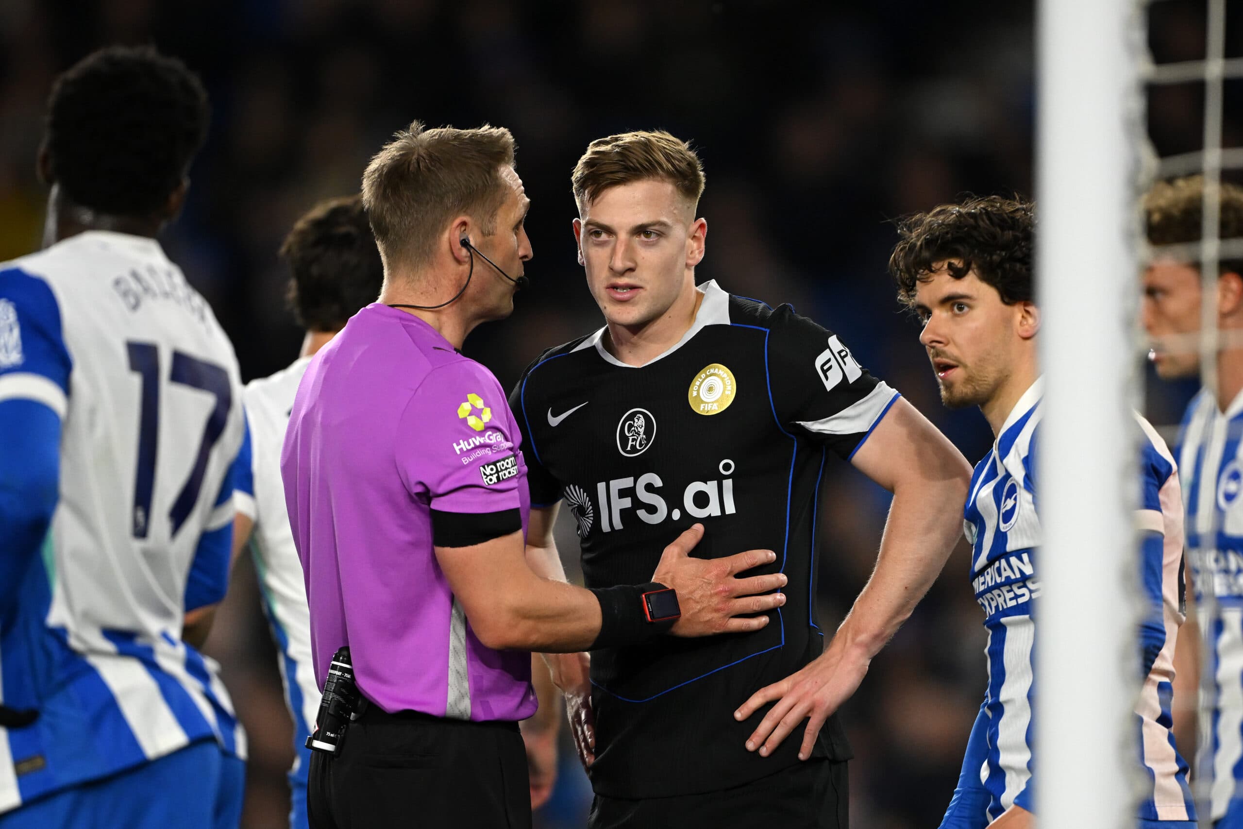 Everton Lead Chase Of £30m Striker: Does He Fit Into Moyes’ Tactics?