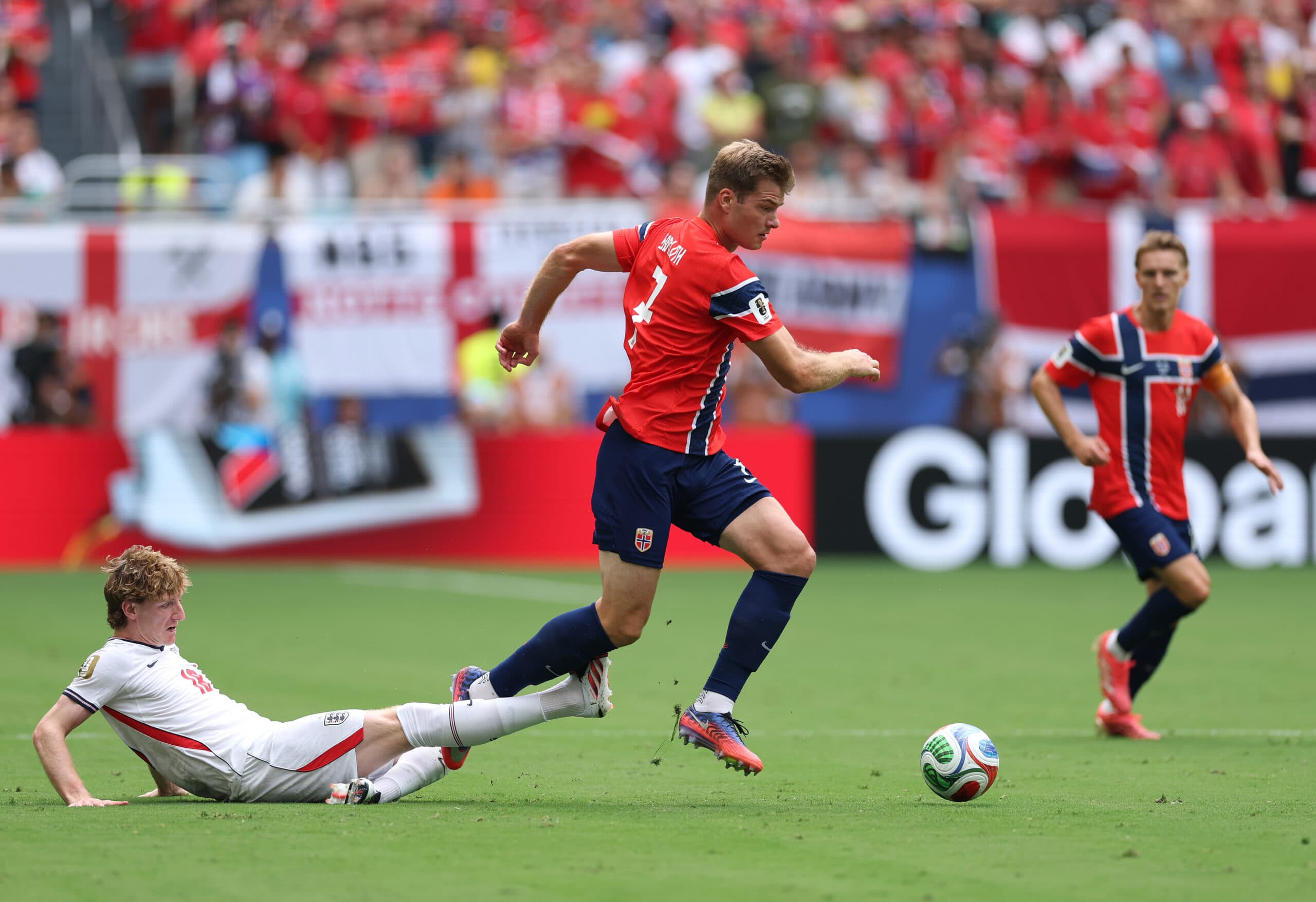 Manchester United Have Been Offered A Chance To Land This La Liga Striker: Should Carrick Go For Him?