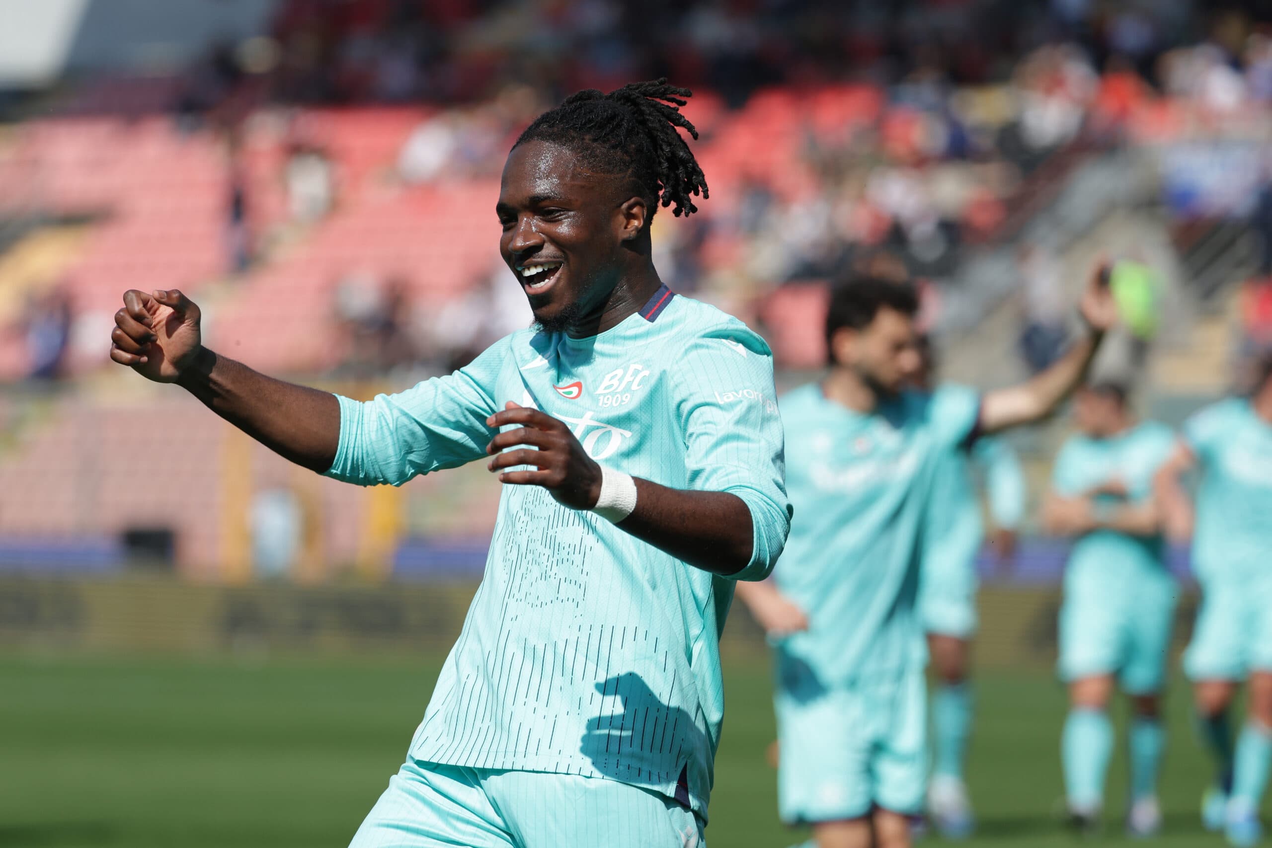 Bologna’s English Sensation Storms Serie A With Bicycle Kick: Should Aston Villa Prioritise Him Over Chelsea This Summer?