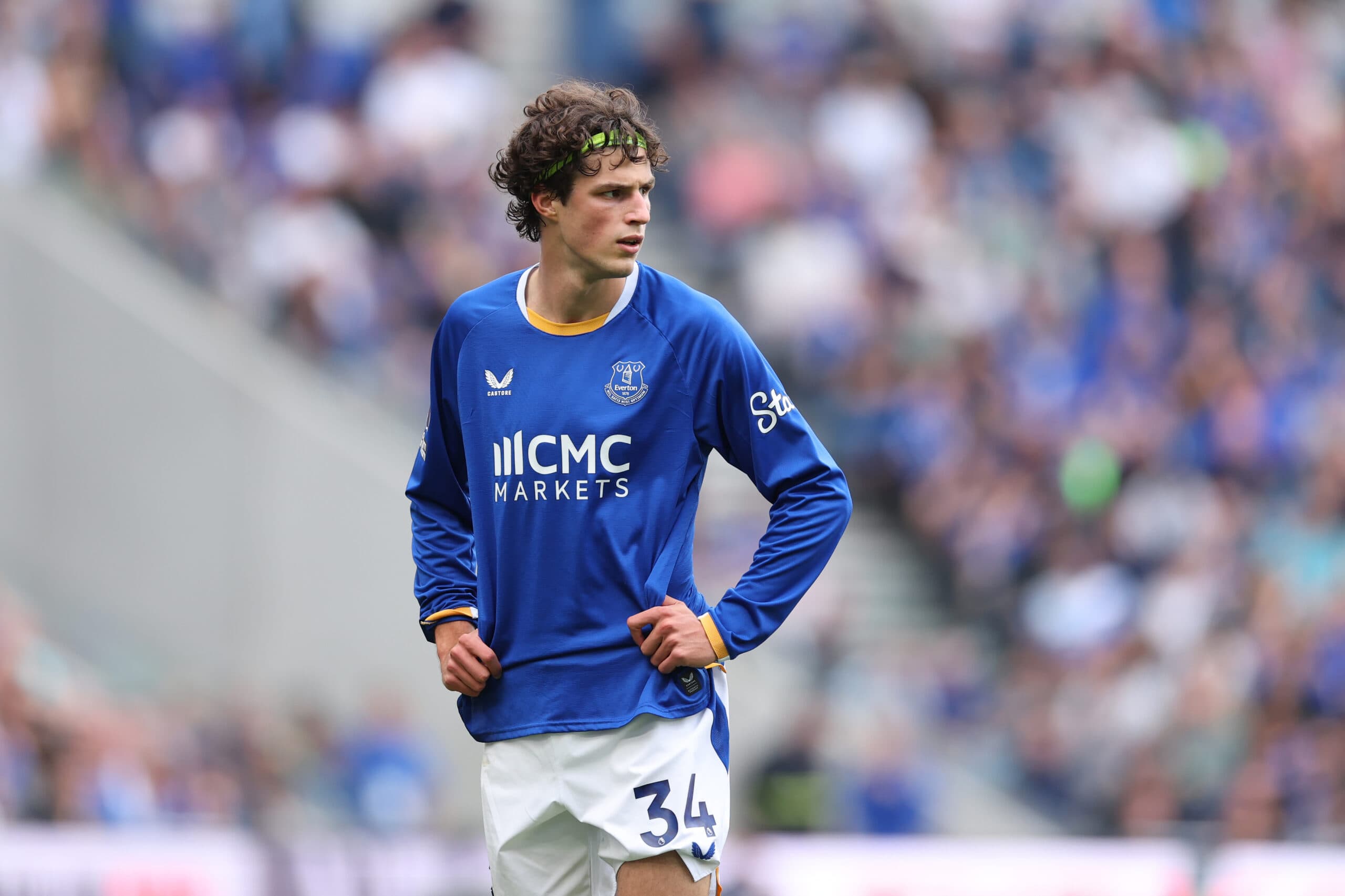 Everton Handed Major Boost As £12m Star Reveals Injury Comeback Timeline: Should Moyes Put Him Straight Back In?