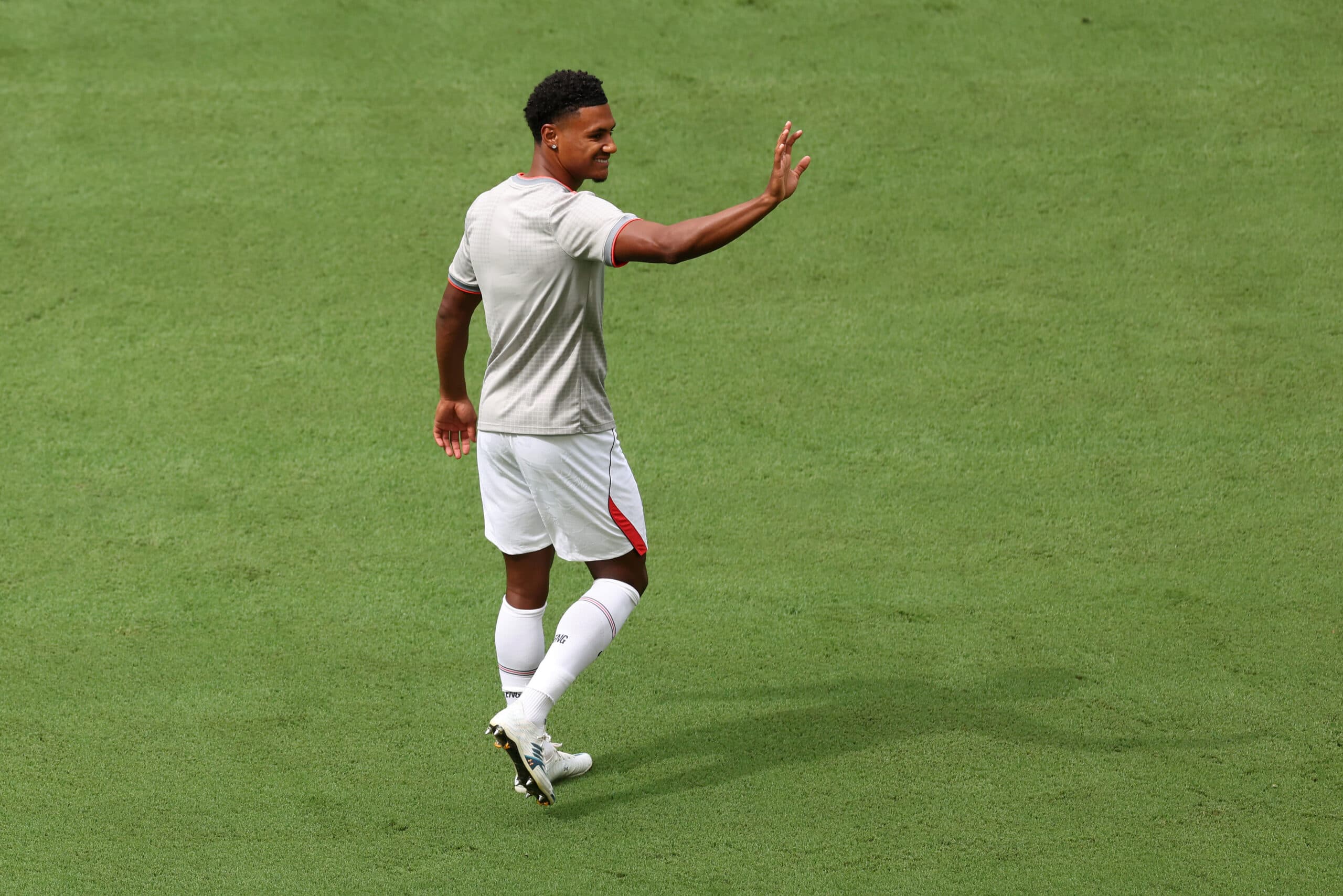 Manchester United Are Keeping Tabs On The Situation Of This Aston Villa Star: Good Choice For Carrick?