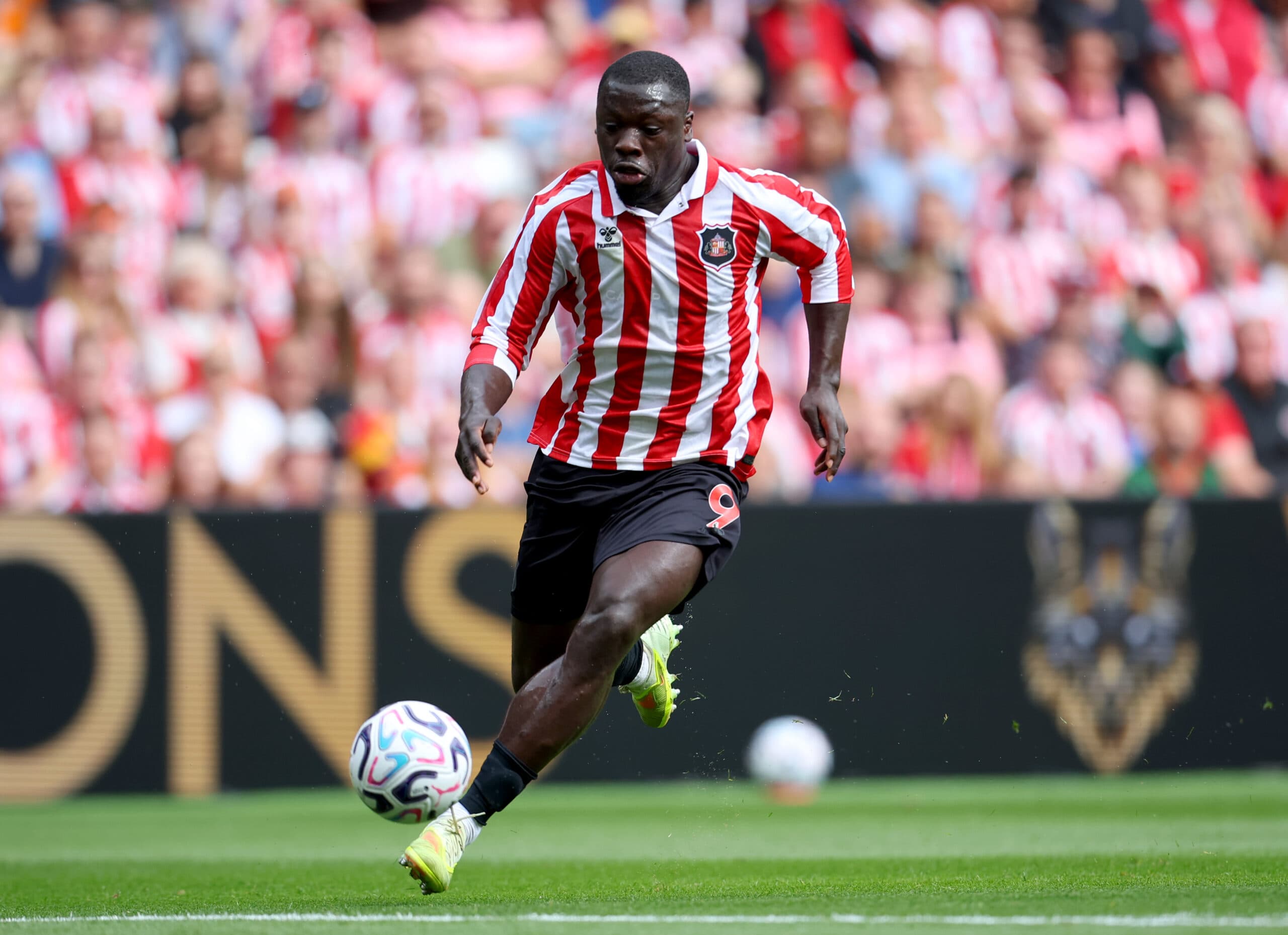 Sunderland Set ”€40m” Price Tag For This Star Forward: Can Le Bris Afford To Let Him Leave?