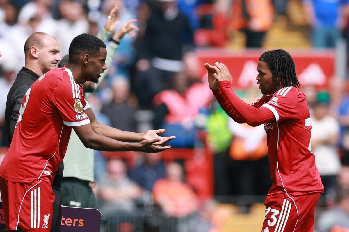 Arne Slot explains Rio Ngumoha decision after Liverpool fans furiously boo substitution