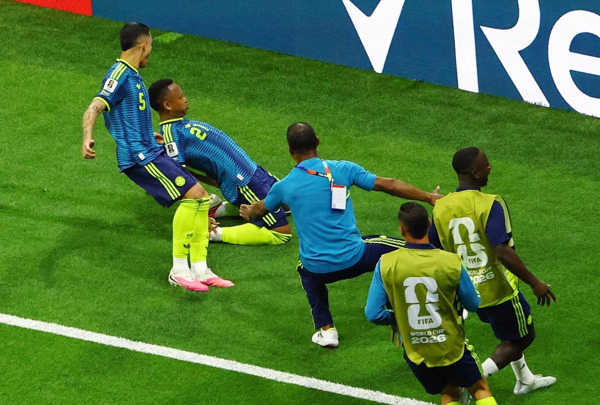 World Cup commentator Warren Barton ‘dripping with blood’ after being hit by projectile at Uzbekistan v Colombia