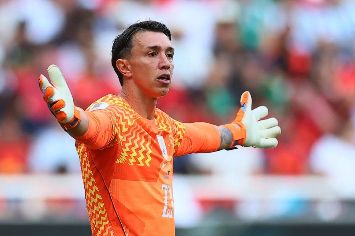 Uruguay boss Marcelo Bielsa explains stunning Fernando Muslera half-time change after howler against Spain