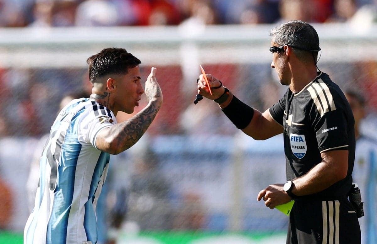 Why was Enzo Fernandez sent off in World Cup final?