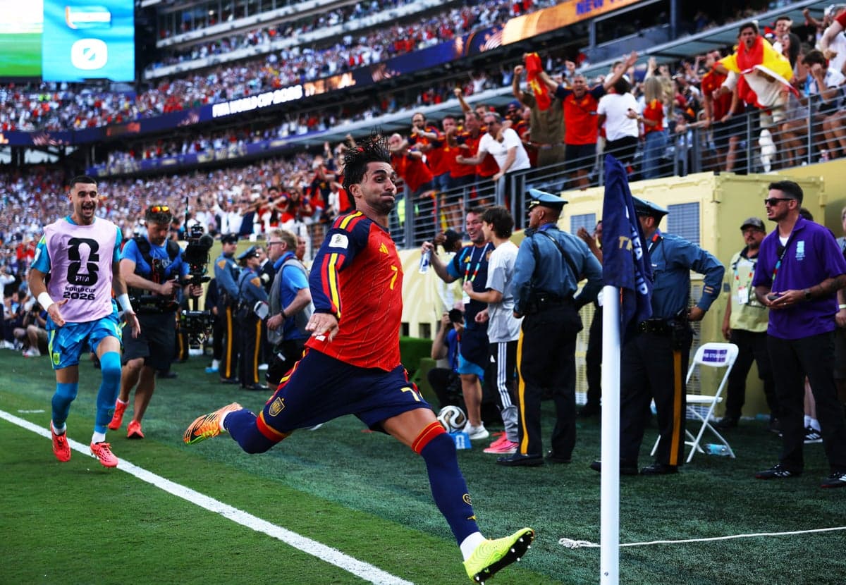 Ferran Torres’s Iniesta moment writes new chapter in World Cup history for Spain