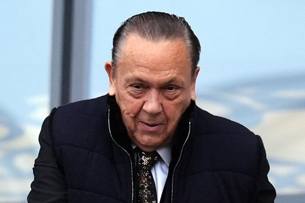 West Ham say ‘very limited number’ of staff knew about secret David Sullivan ban