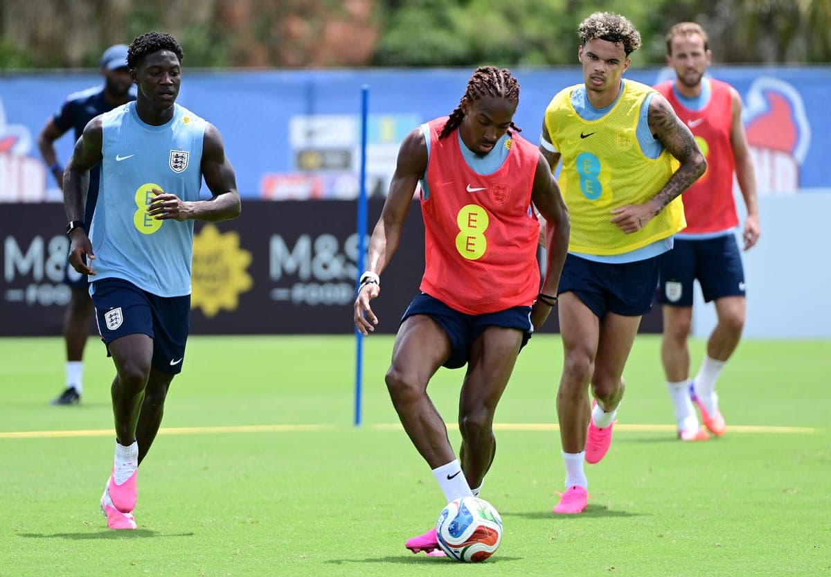 Why is England’s Djed Spence wearing a protective mask at World Cup 2026?