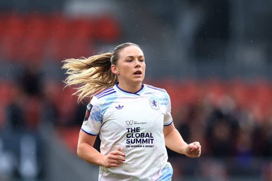 Spurs sign Aston Villa forward Hanson