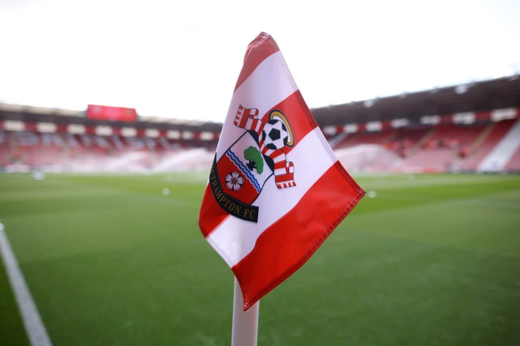 Southampton sign Santos and McInnes