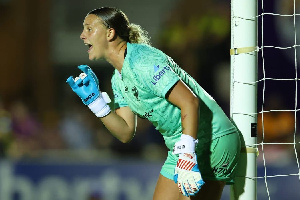 Everton re-sign goalkeeper Foster-Inman