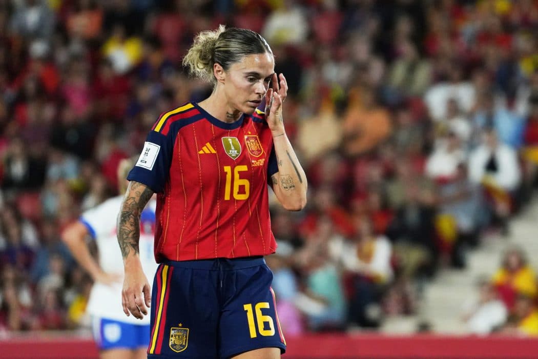 London City Lionesses sign Spanish international defender León