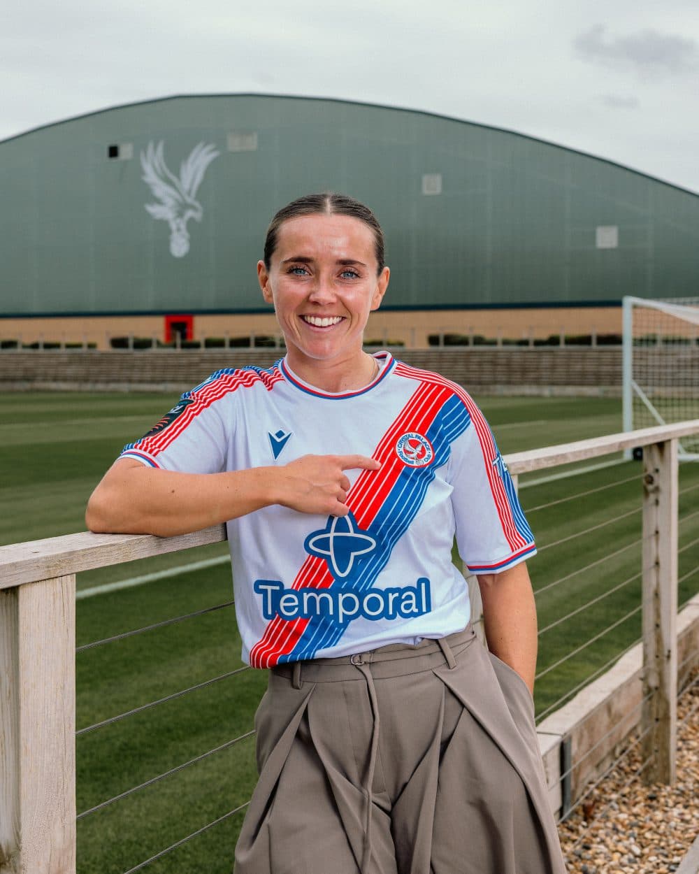 Crystal Palace re-sign midfielder Hopcroft