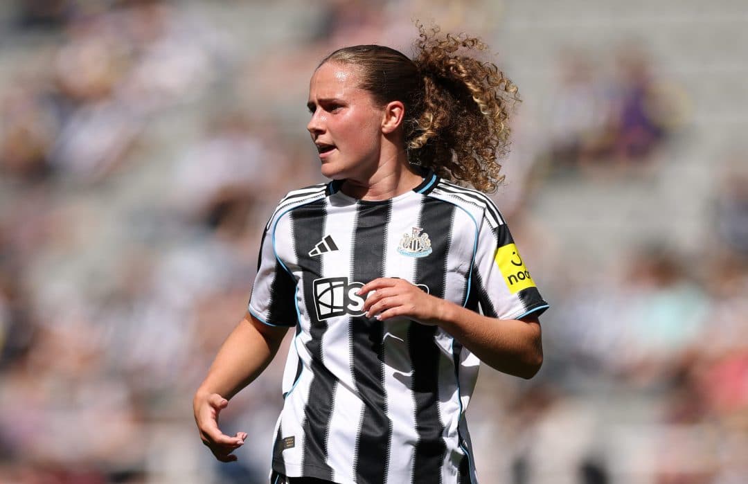 Newcastle United midfielder Joel signs new deal