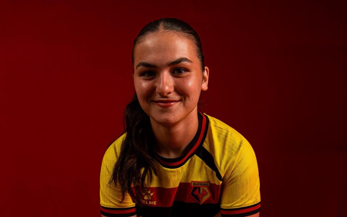 Watford sign former Arsenal full-back Gray