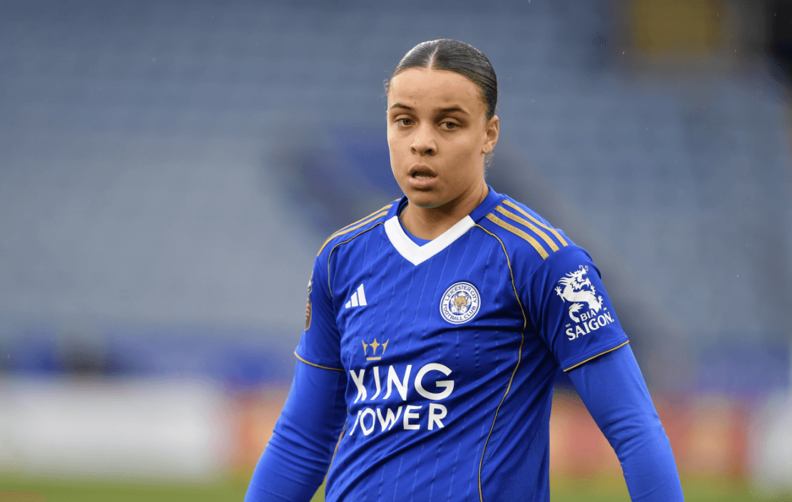 Everton sign Leicester City forward Mouchon