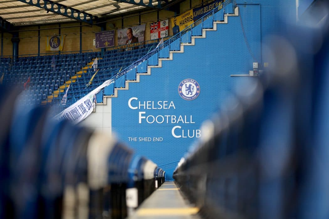 Chelsea winger Hendle joins Rangers on loan