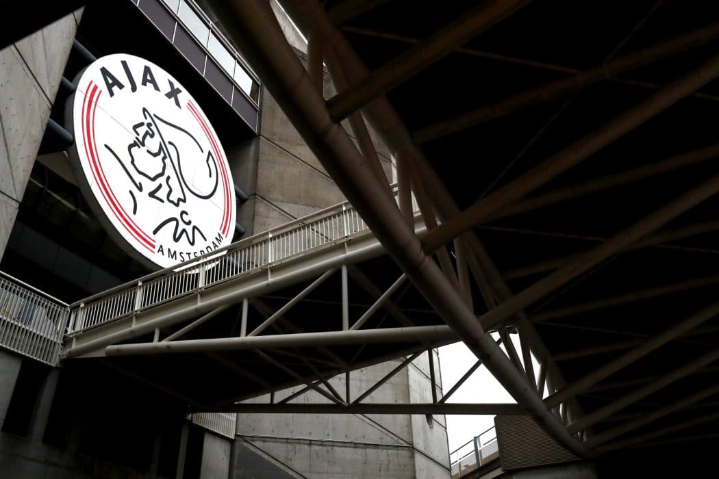 Ajax sign Chelsea keeper Liefting on loan