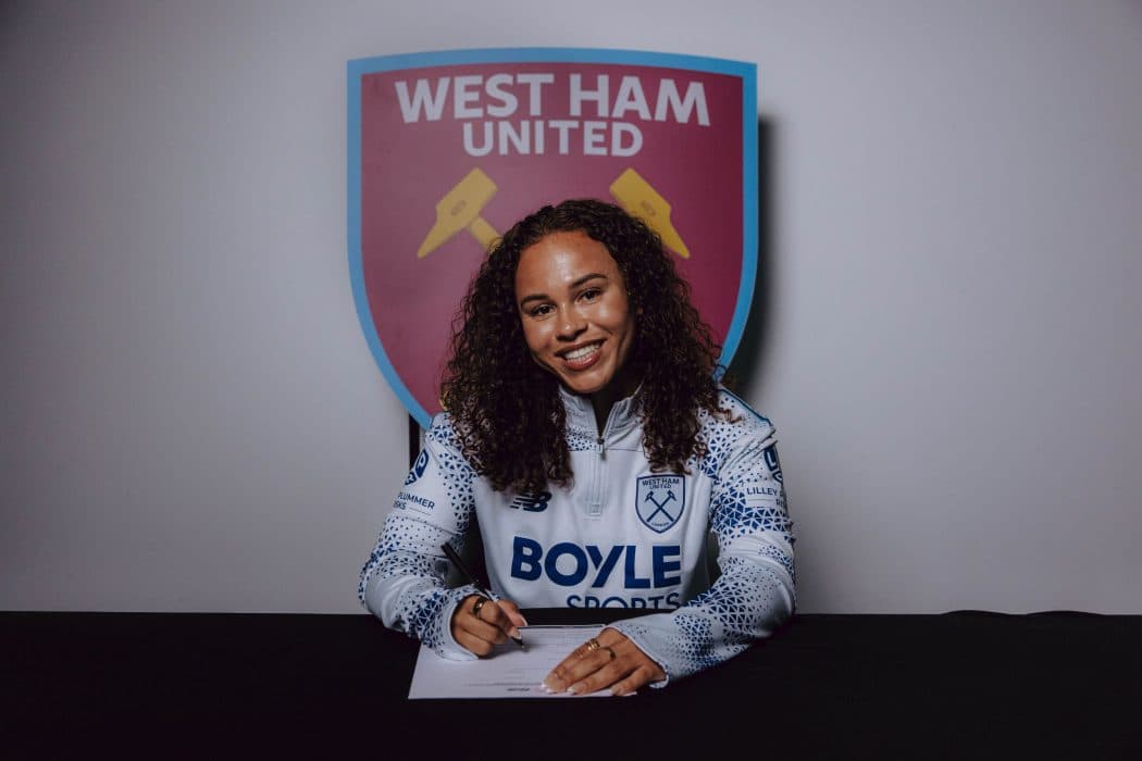 West Ham United sign former Aston Villa forward Salmon