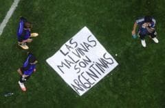 White House defends Argentina team over Falklands banner