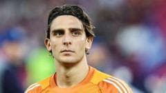 Hull sign goalkeeper Tzolakis for club record fee