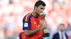How do Manchester City manage the Rodri dilemma?