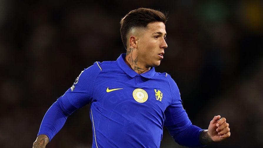 Man City open talks with Chelsea over Fernandez move
