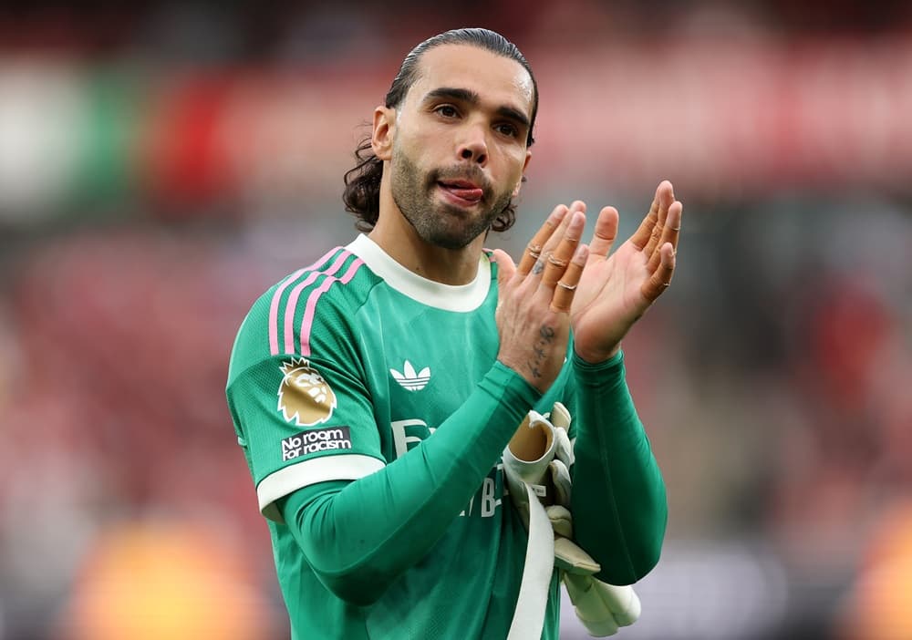Arsenal goalkeeper believes his teammate deserves award