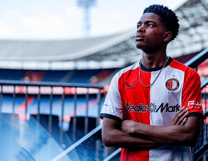 Feyenoord 17-year-old gem makes huge statement on Real Madrid ambitions: ‘Club of my dreams’