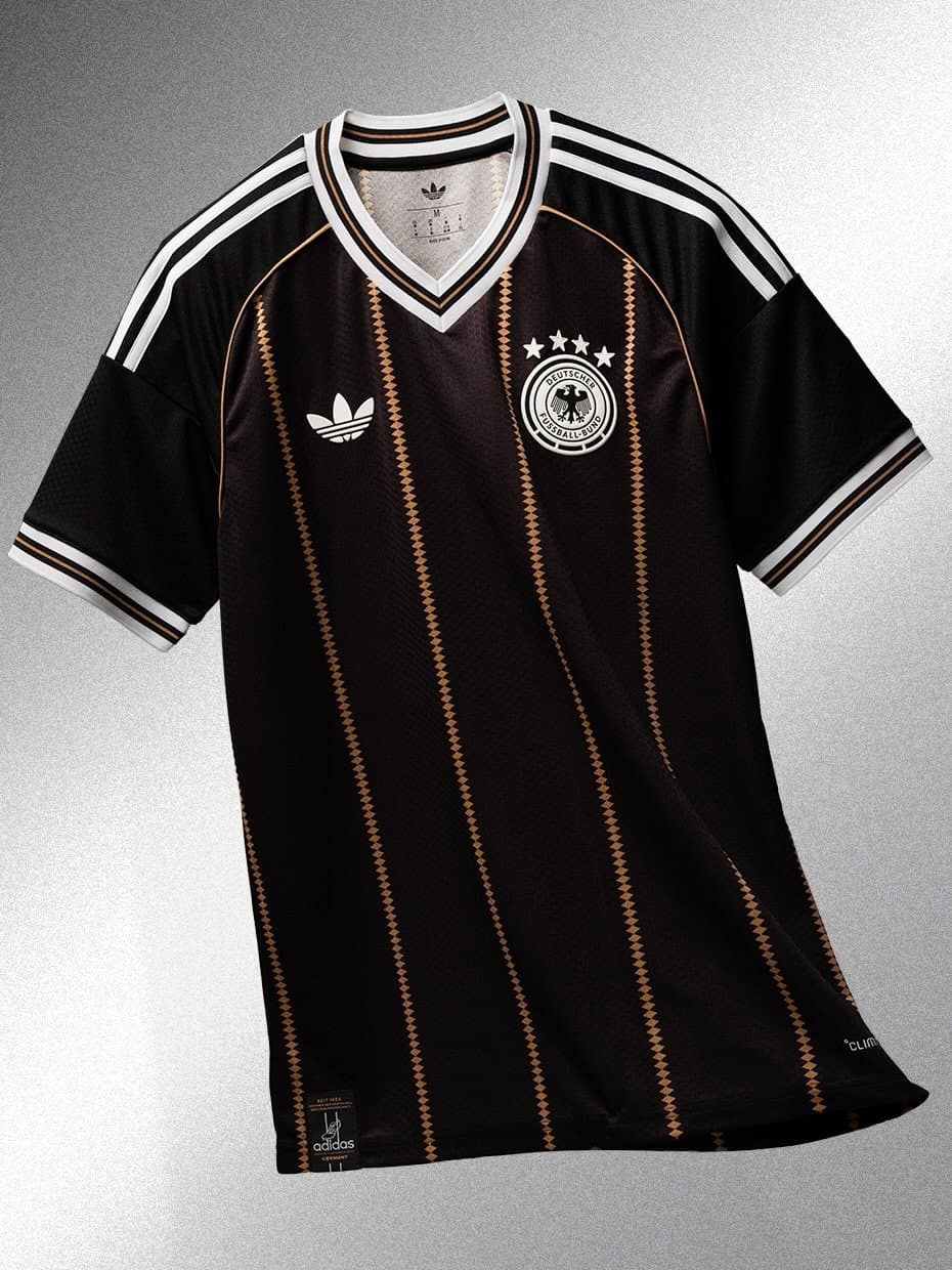 📸 Germany unveil their latest adidas shirt on Thursday