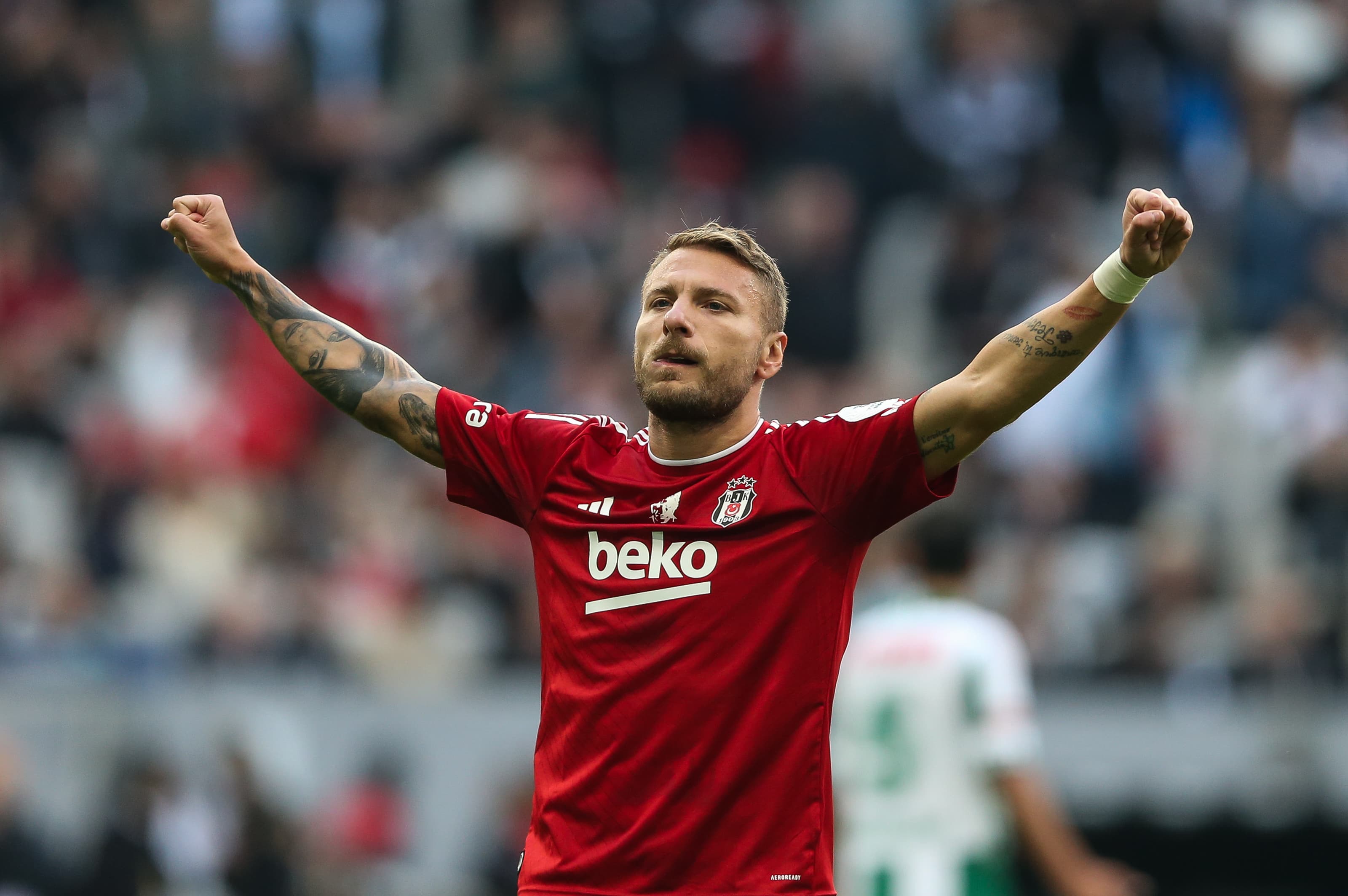 🚨 Over 600 games, 400 goal involvements: ex-BVB striker retires