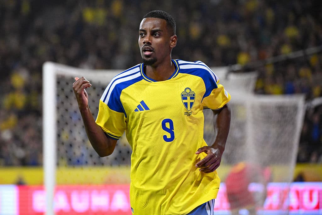 📸 Isak continues fine start to season with opener for Sweden vs. Romania