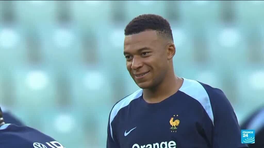 Injured Mbappe faces backlash over Sardinia trip before Clasico